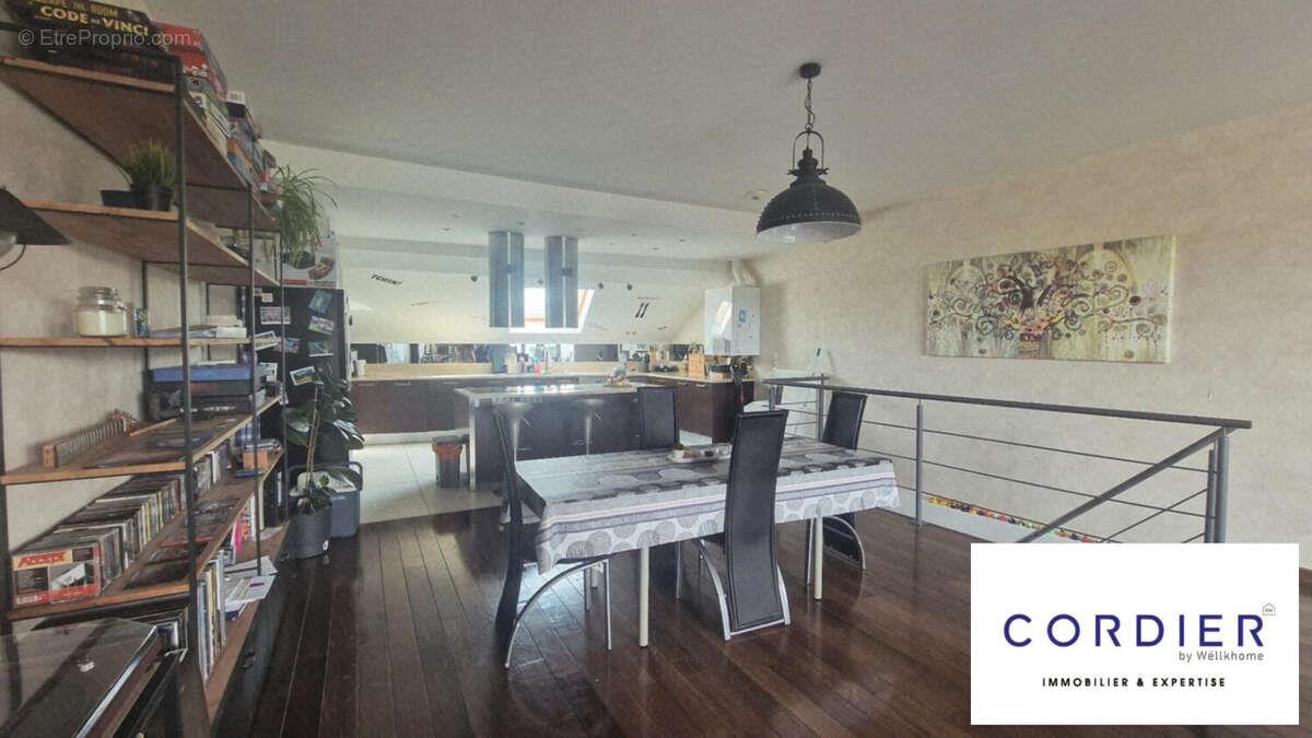 Appartement à vendre, 118m², Kerling-lès-Sierck