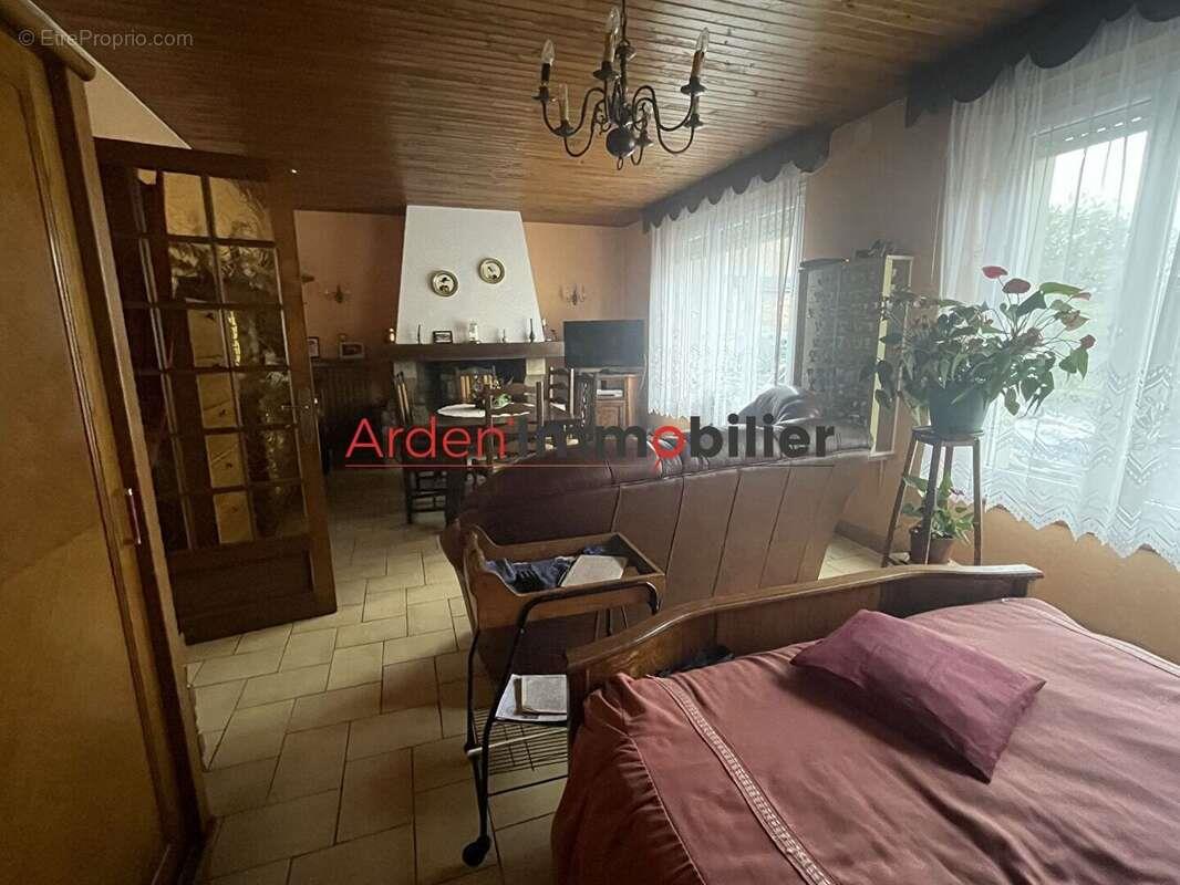 Appartement à vendre, 266m², Lucquy