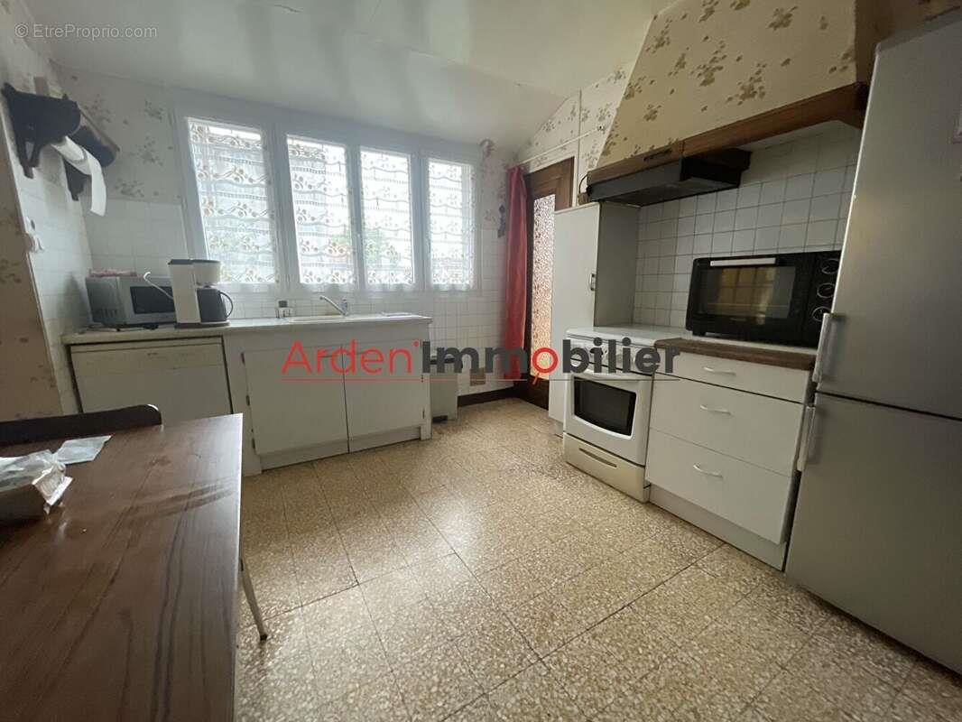 Appartement à vendre, 266m², Lucquy