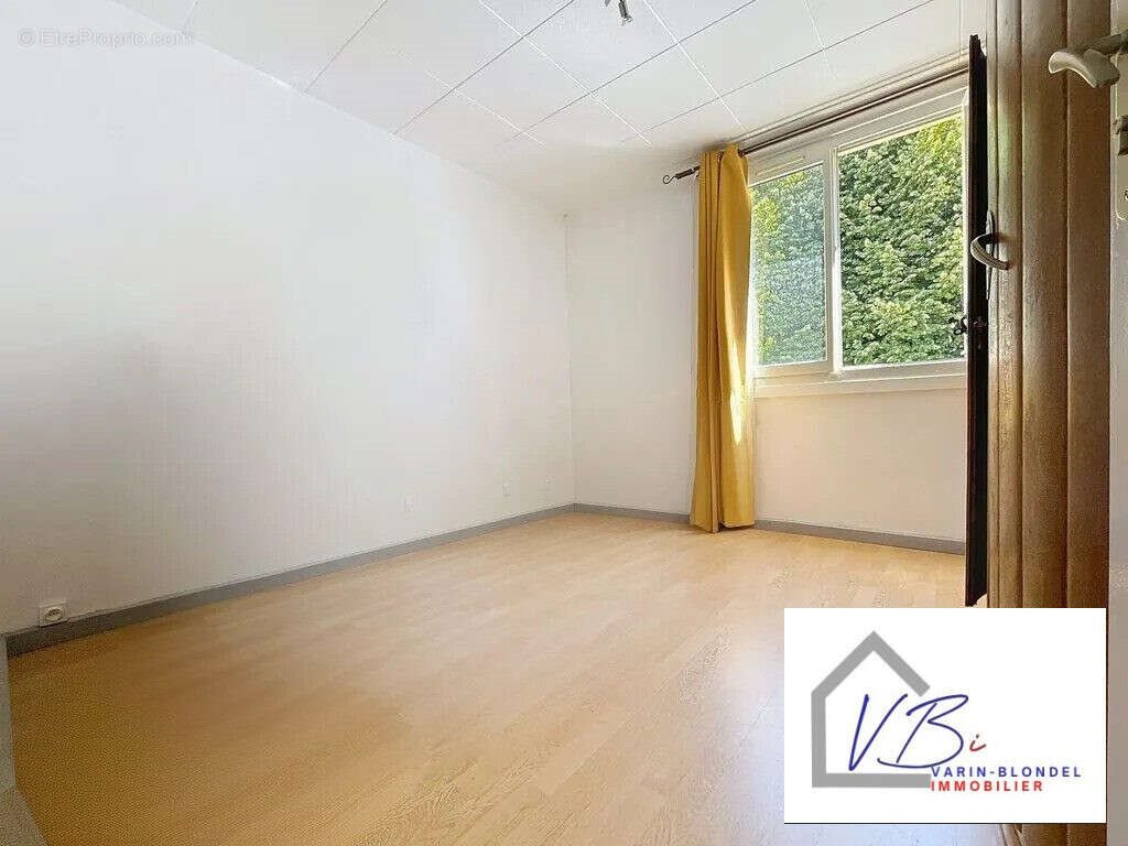 Appartement à vendre, 65m², Saint-Maurice-d'Etelan