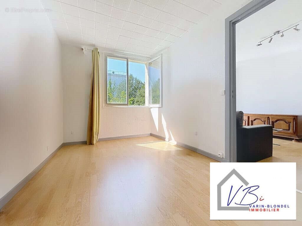 Appartement à vendre, 65m², Saint-Maurice-d'Etelan
