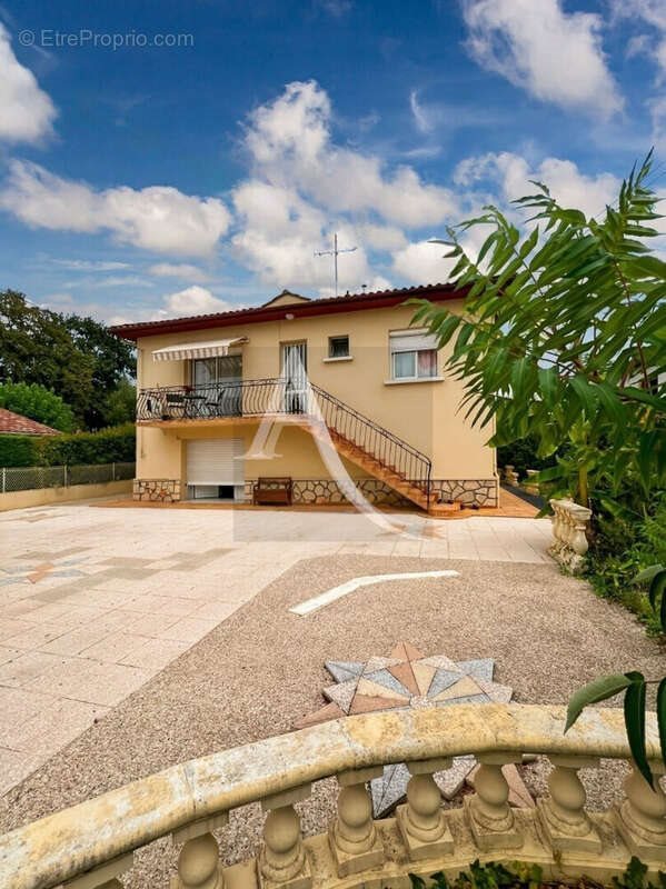 Maison à vendre, 122m², Montayral