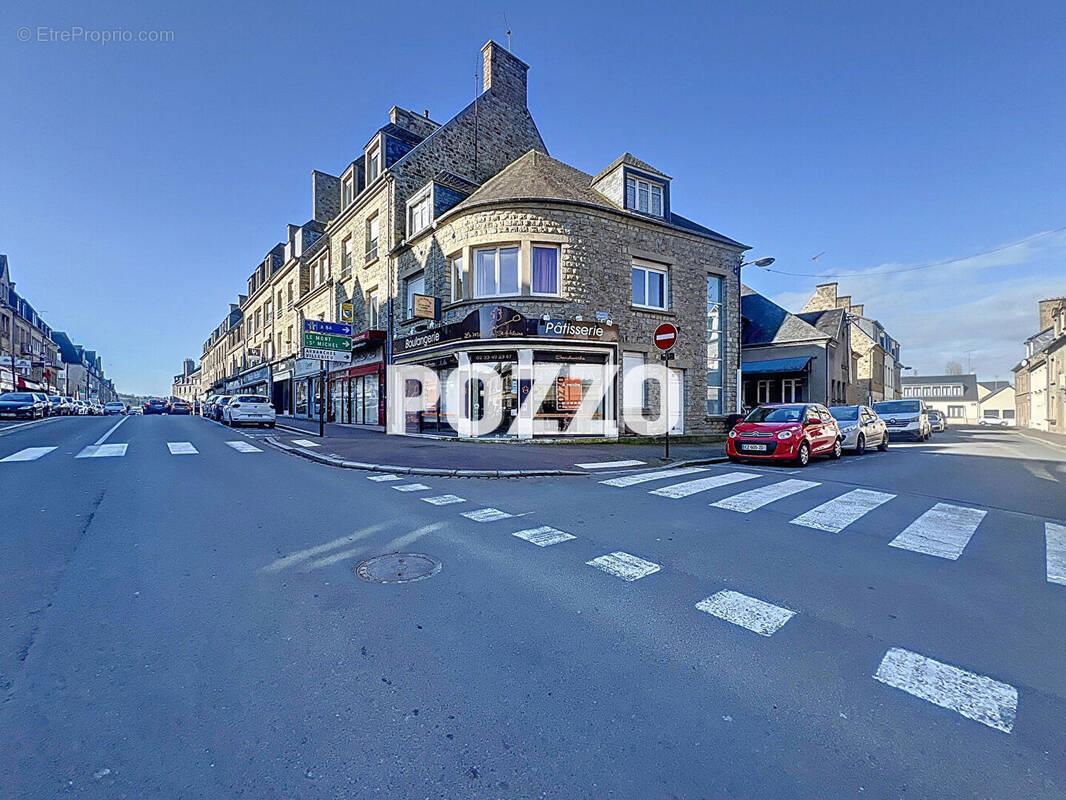 Appartement à vendre, 245m², Saint-Hilaire-du-Harcouët