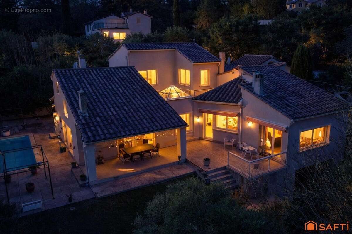 Maison à vendre, 232m², Les Angles