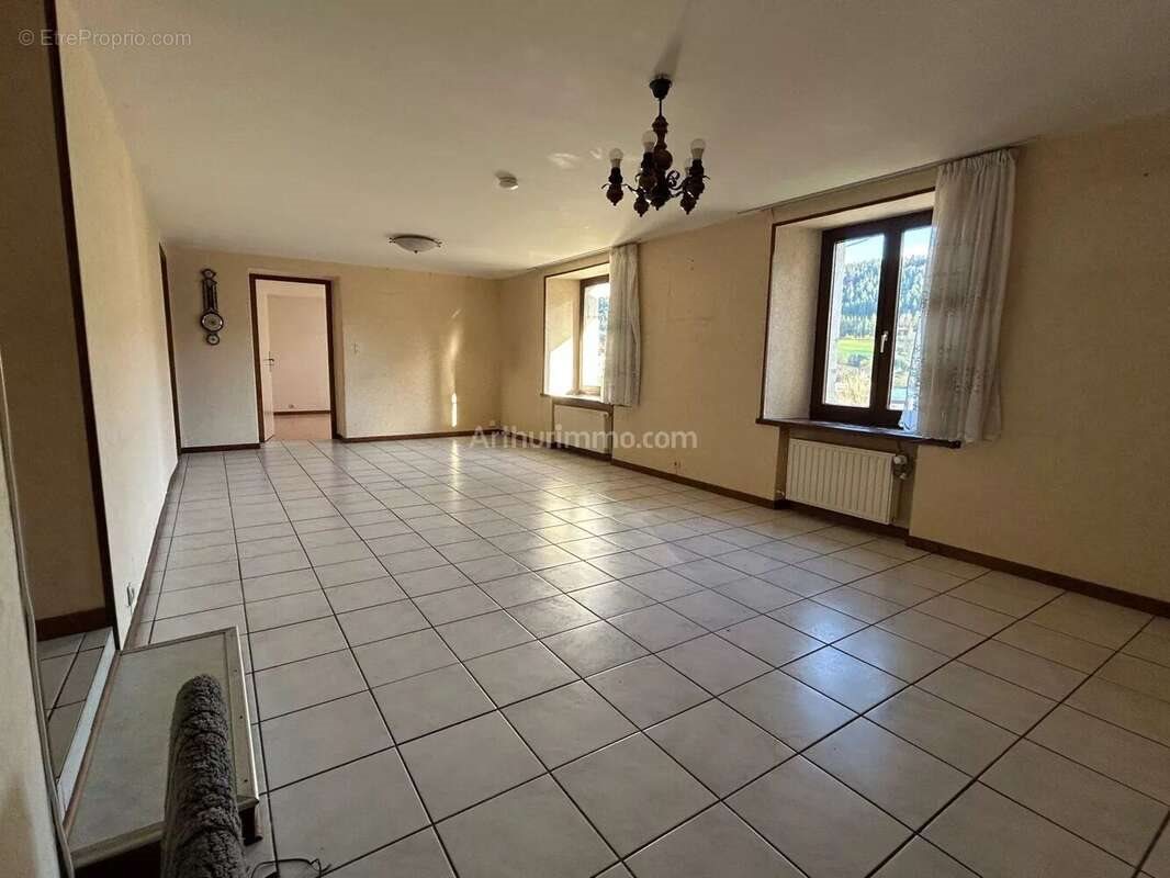 Appartement à vendre, 84m², Villers-le-Lac