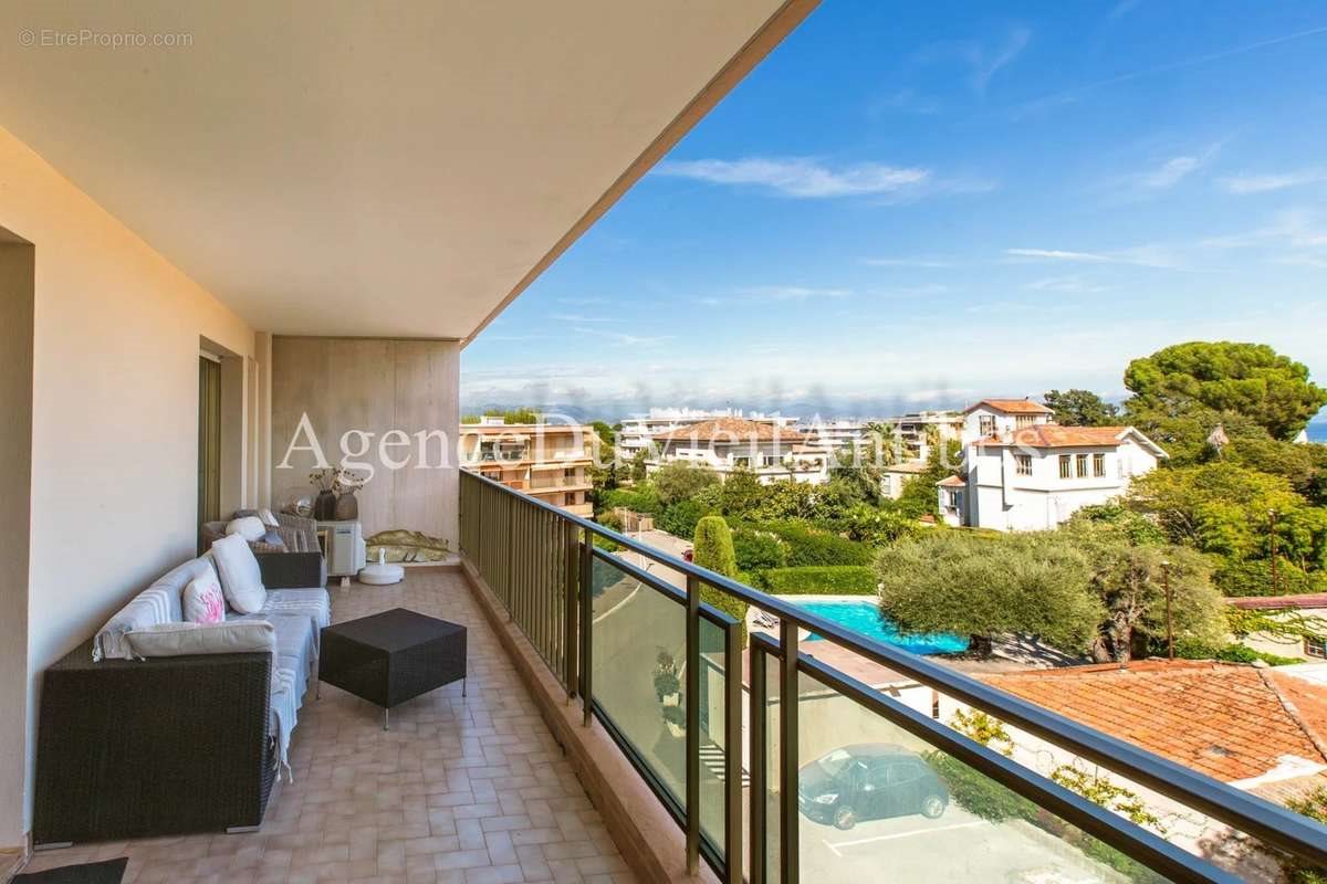 Appartement à vendre, 71m², Antibes