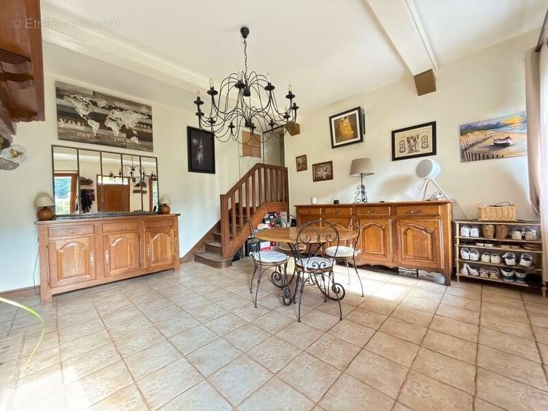 Maison à vendre, 97m², Saint-Hilarion