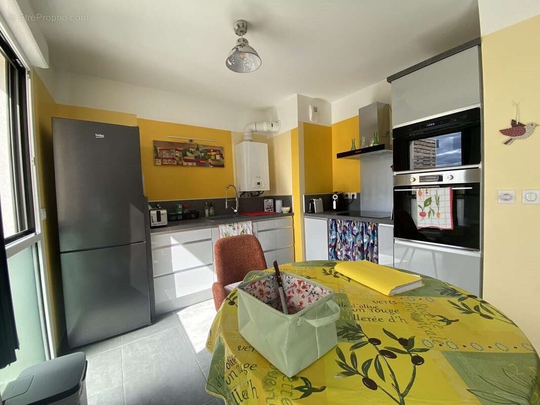 Appartement à vendre, 50m², Villeneuve-de-Berg