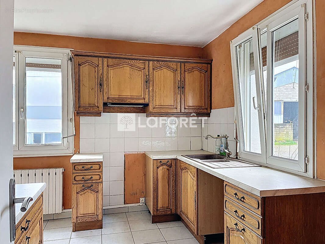 Maison à vendre, 117m², Saint-Vit