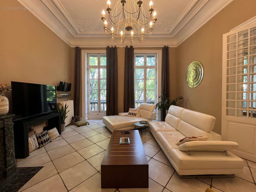 Appartement à vendre, 140m², Nîmes