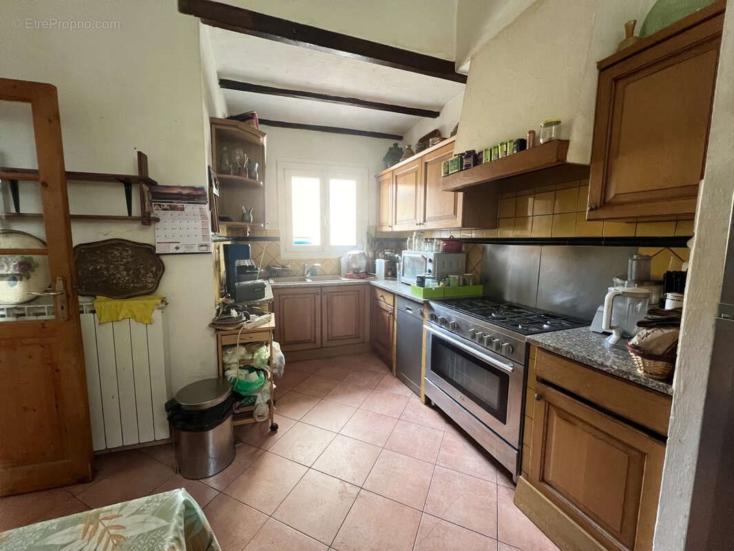 Maison à vendre, 184m², Simiane-Collongue