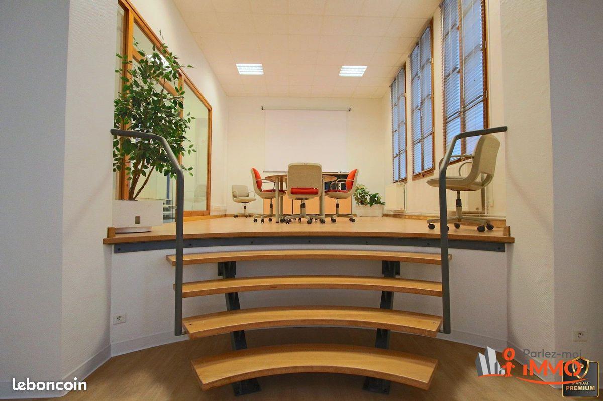 Appartement à vendre, 578m², Thizy
