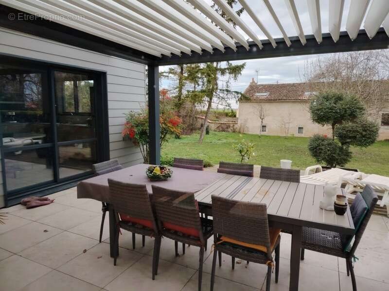 Maison à vendre, 159m², Avanton