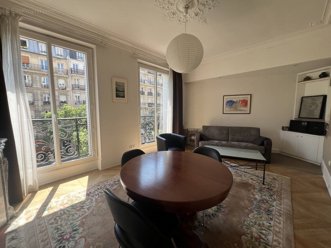 Appartement à vendre, 61m², Paris 11ème