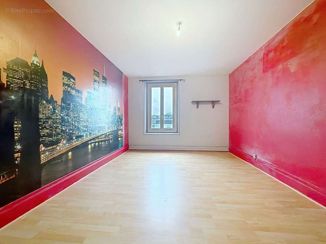 Appartement à vendre, 114m², Thaon-les-Vosges