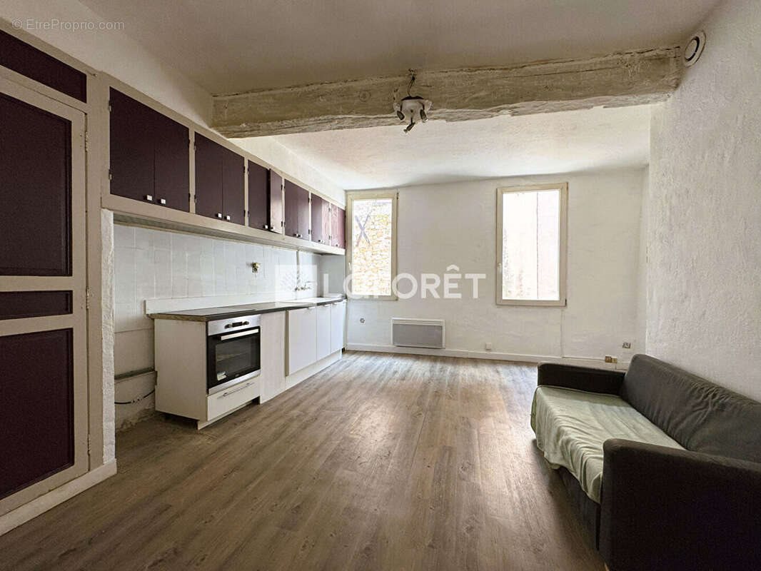 Appartement à vendre, 44m², Saint-Maximin-la-Sainte-Baume