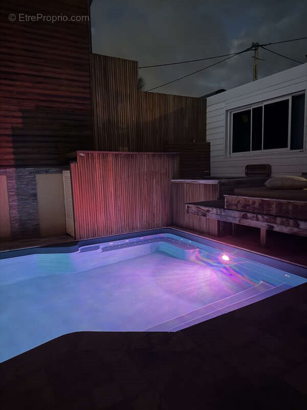 Maison à vendre, 408m², Les Trois-Bassins