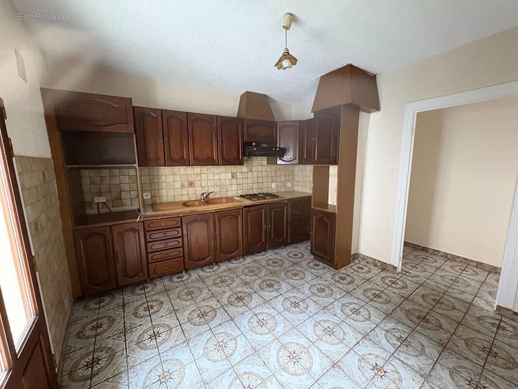 Appartement à vendre, 70m², Vic-le-Comte