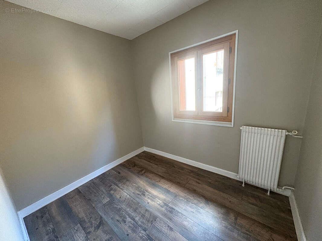 Appartement à vendre, 70m², Vic-le-Comte