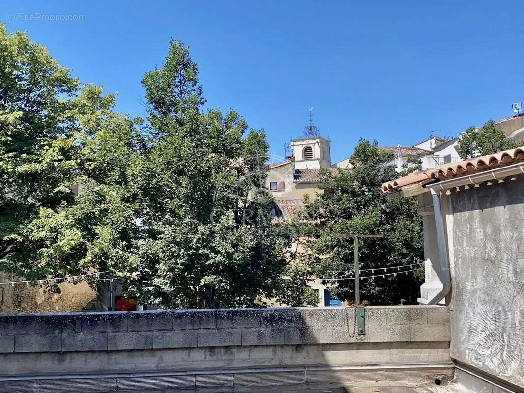 Appartement à vendre, 100m², L'Isle-sur-la-Sorgue