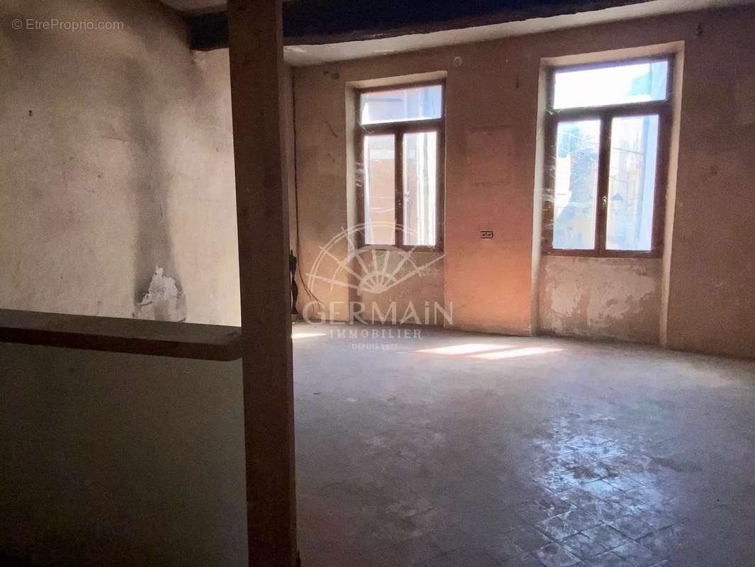 Appartement à vendre, 100m², L'Isle-sur-la-Sorgue