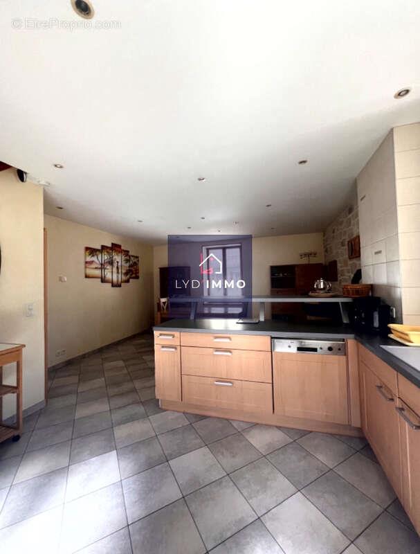 Maison à vendre, 80m², Chézery-Forens