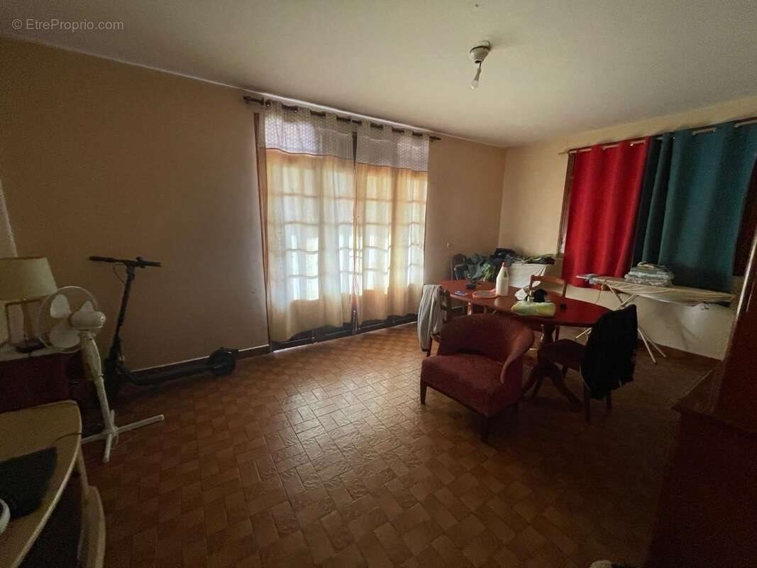 Maison à vendre, 283m², Les Abymes