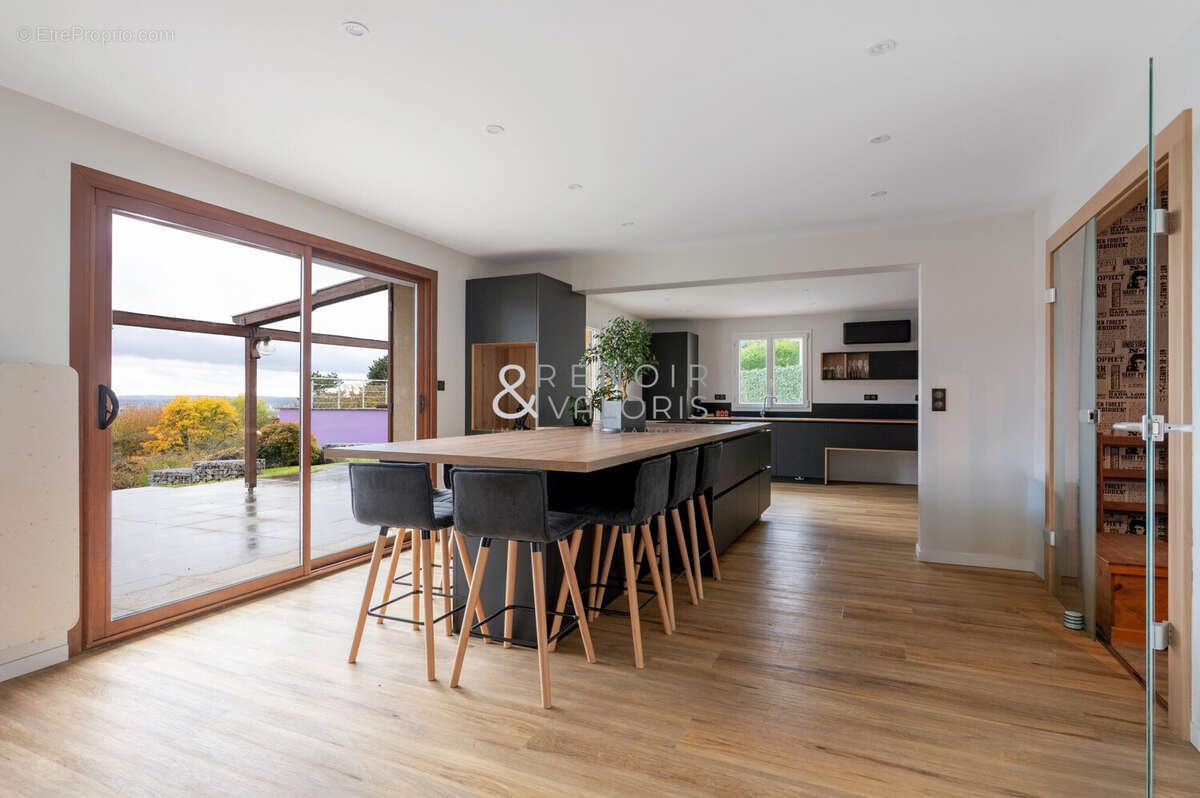 Maison à vendre, 320m², Dommartemont