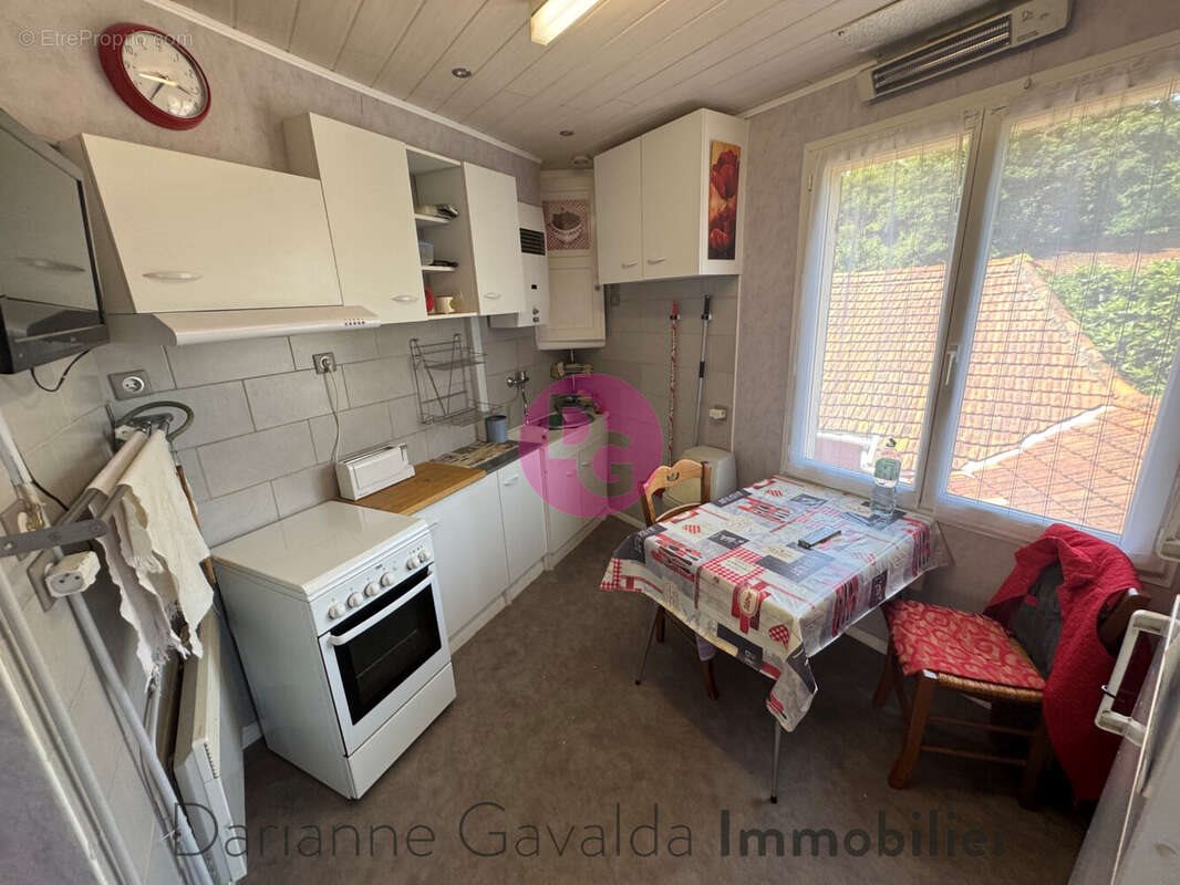 Appartement à vendre, 220m², Decazeville