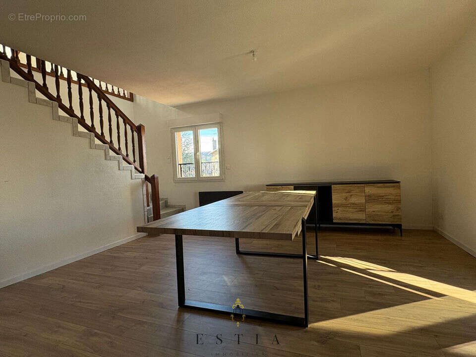 Appartement à vendre, 153m², Neuves-Maisons