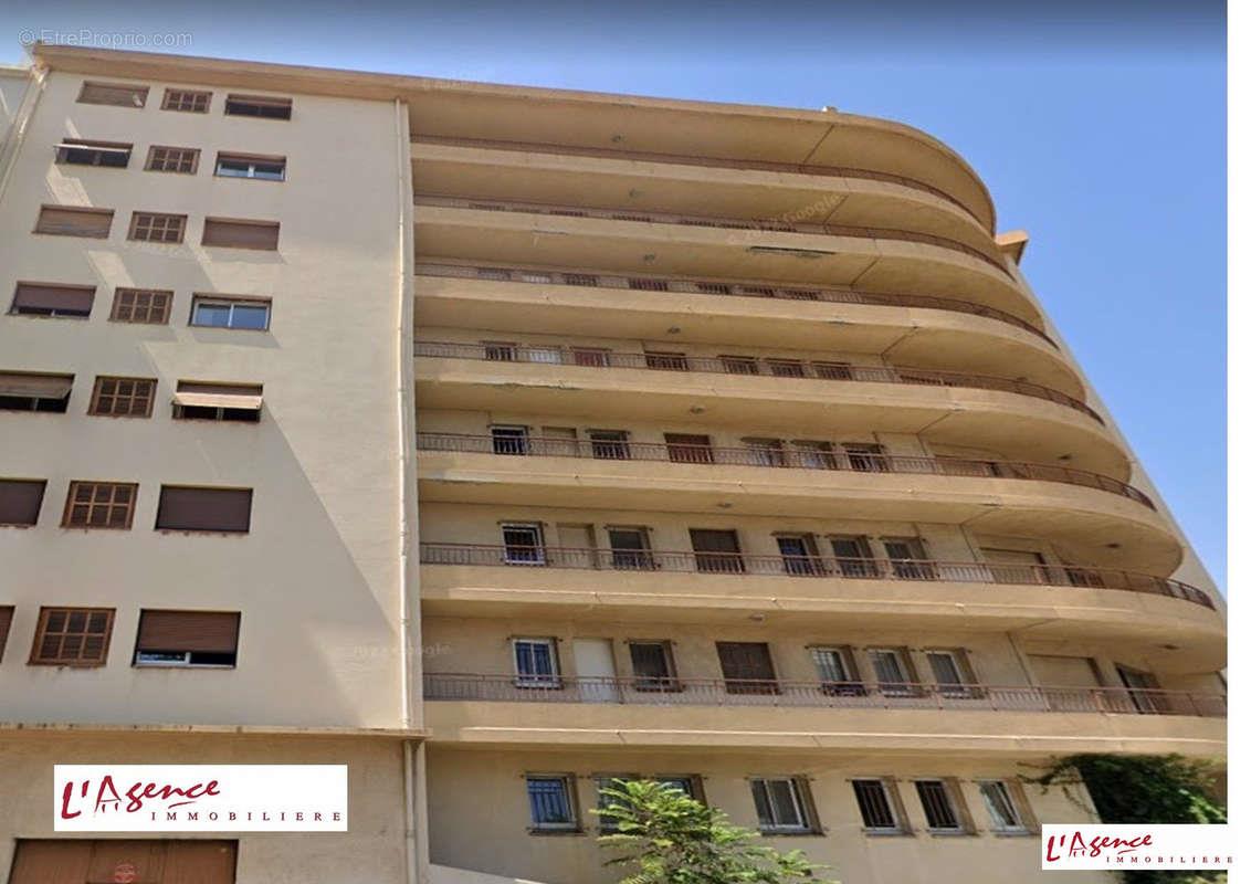 Appartement à vendre, 71m², Toulon