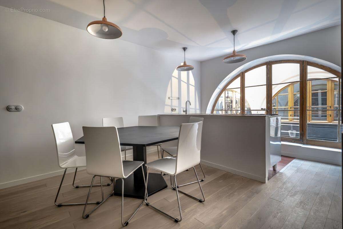 Maison à vendre, 106m², Paris 2ème