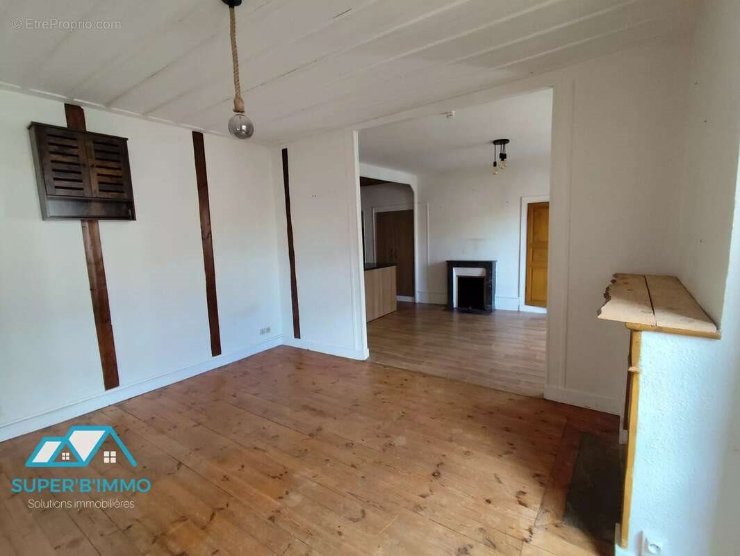 Appartement à vendre, 72m², Langeac