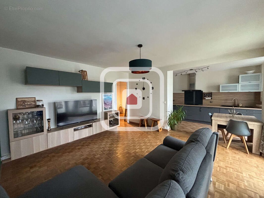 Appartement à vendre, 79m², Reims