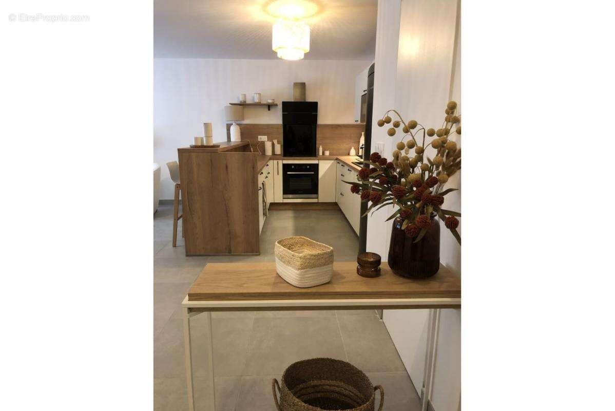 Appartement à vendre, 68m², Nîmes