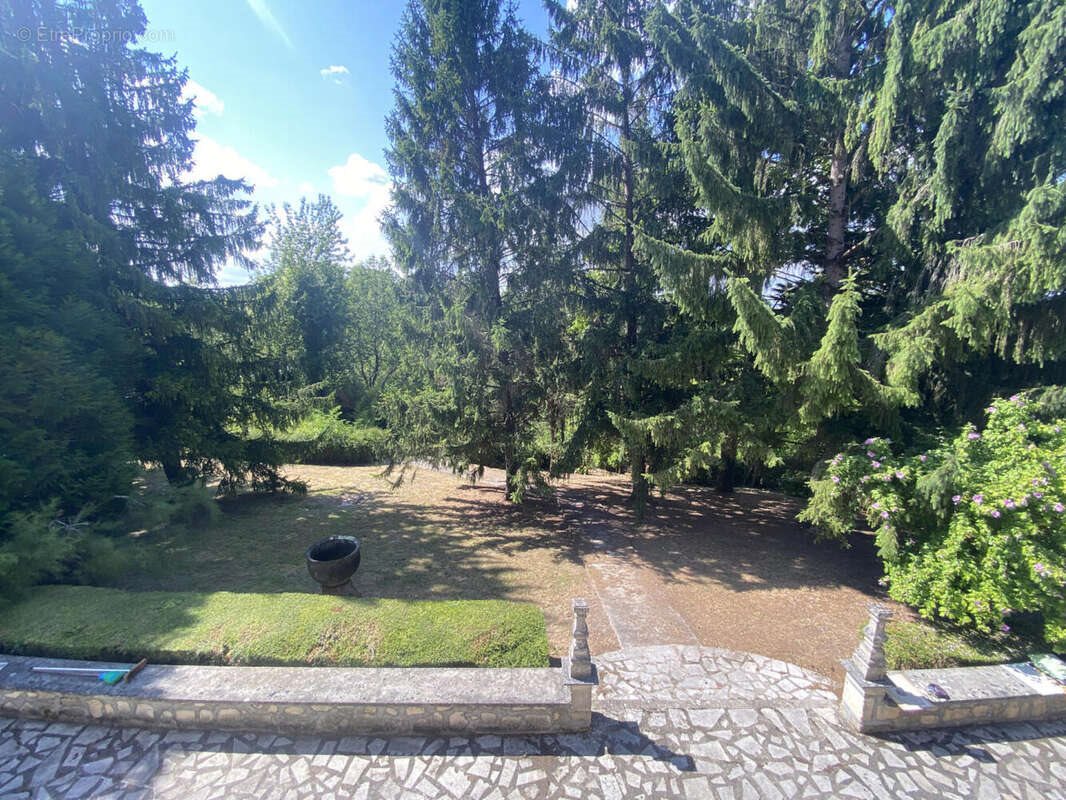 Maison à vendre, 247m², Chalais