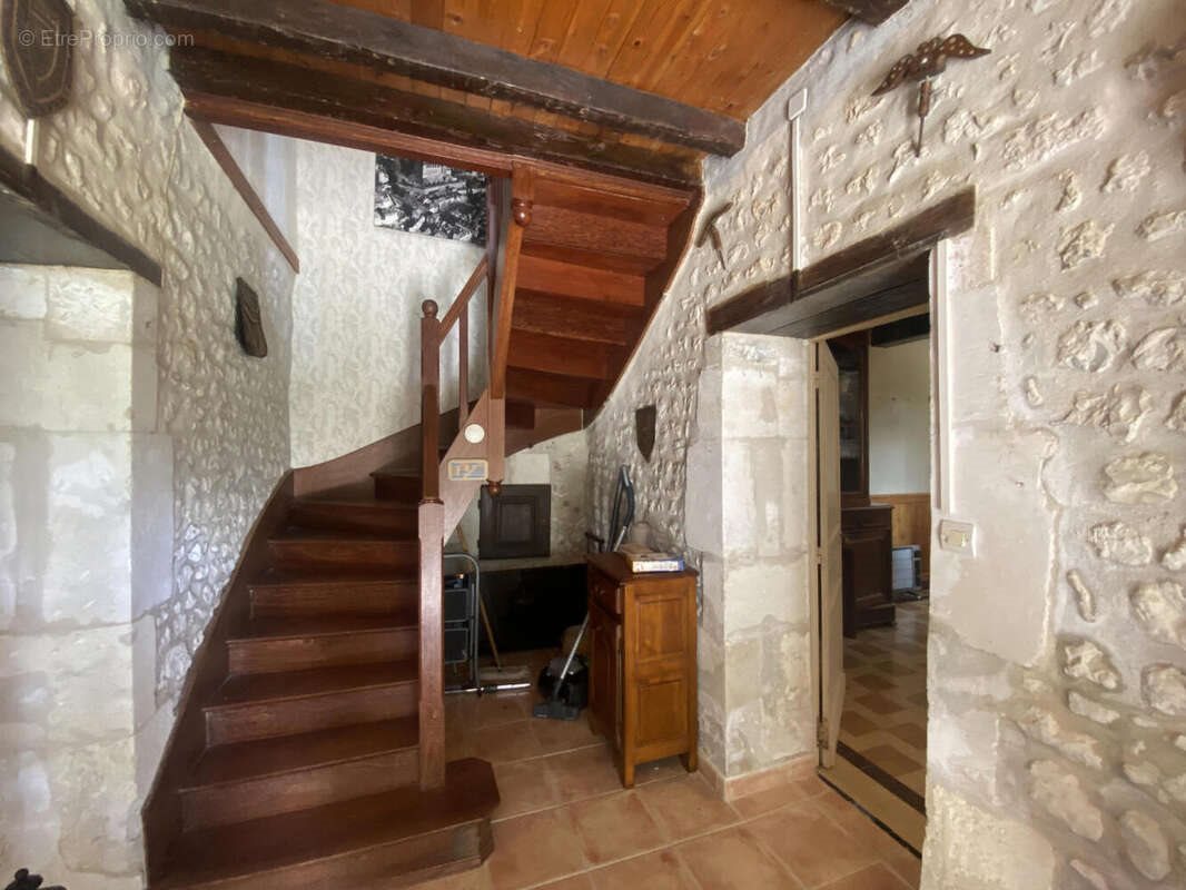 Maison à vendre, 247m², Chalais