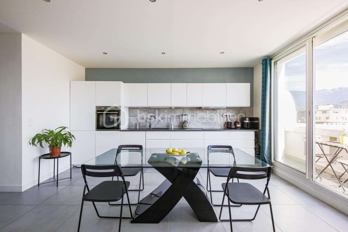 Appartement à vendre, 51m², Grenoble