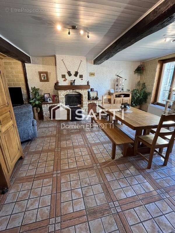 Maison à vendre, 138m², Sedan