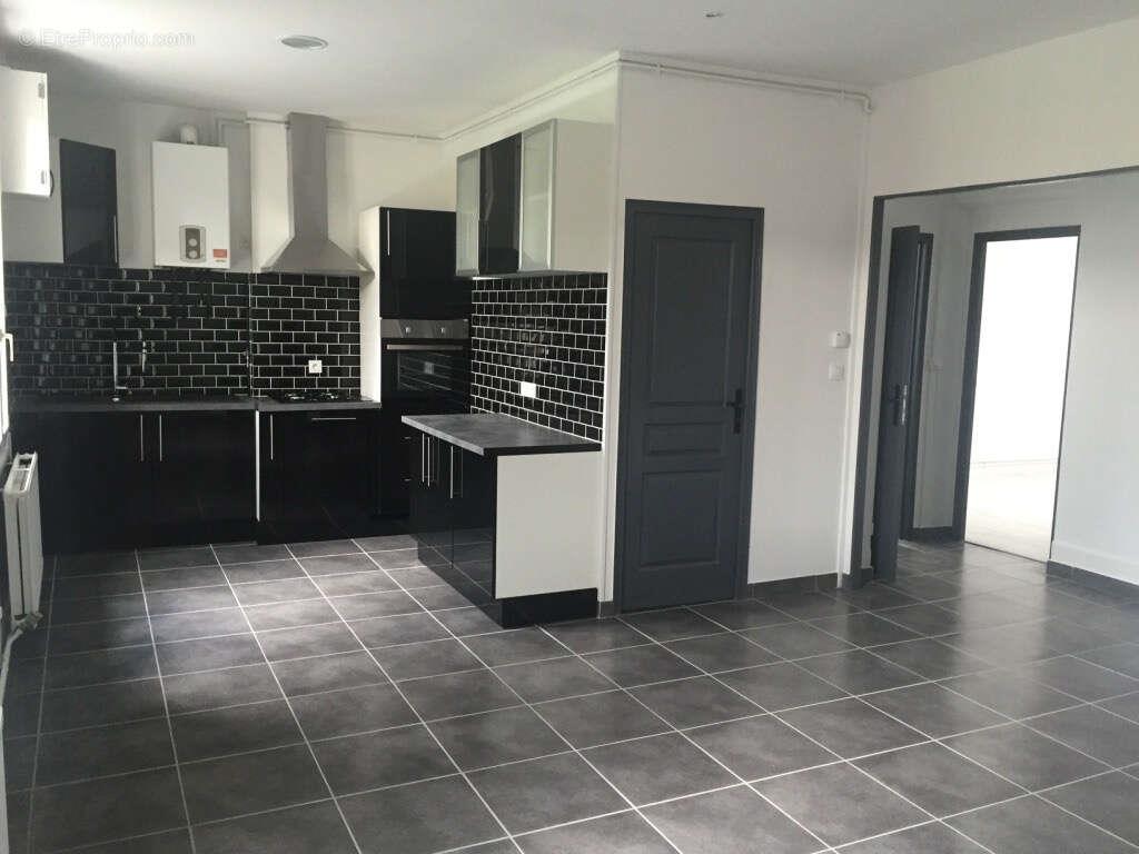 Appartement à vendre, 235m², Saint-Etienne