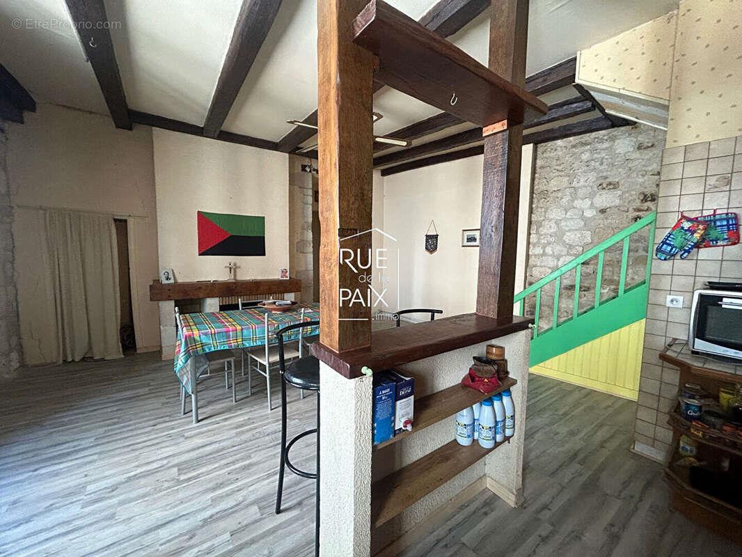 Appartement à vendre, 163m², Saint-Maixent-l'Ecole