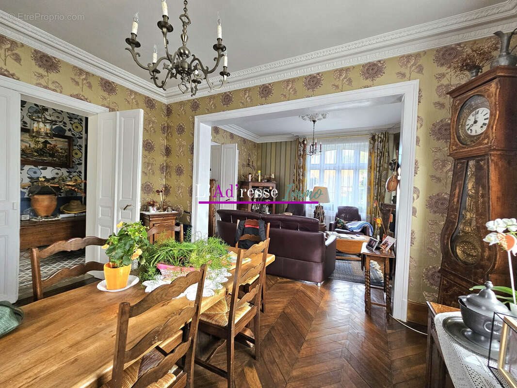 Maison à vendre, 172m², Neuville-Vitasse