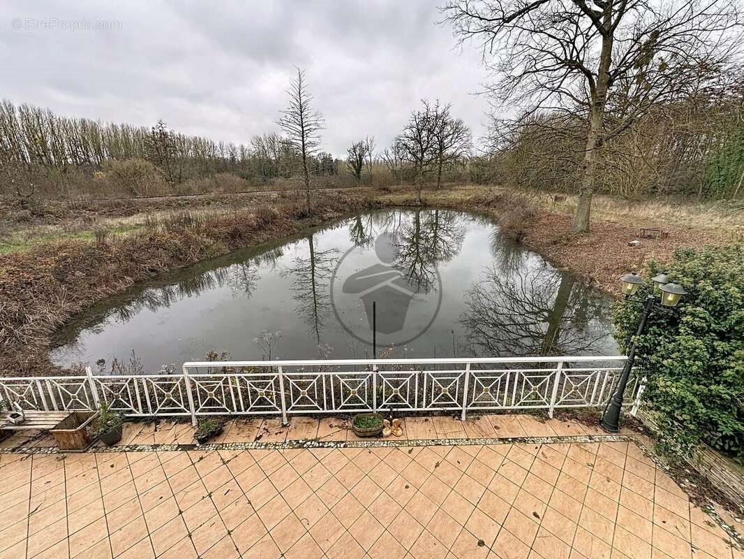 Maison à vendre, 143m², Séry-lès-Mézières