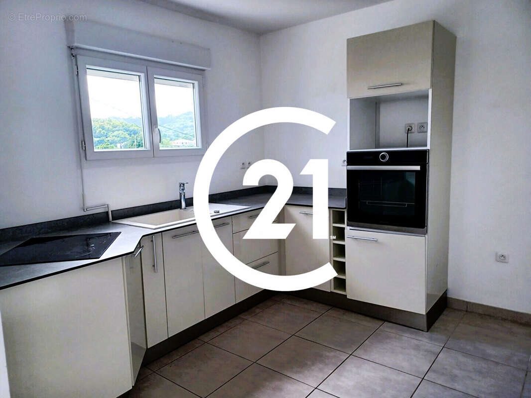 Appartement à vendre, 71m², Le Robert