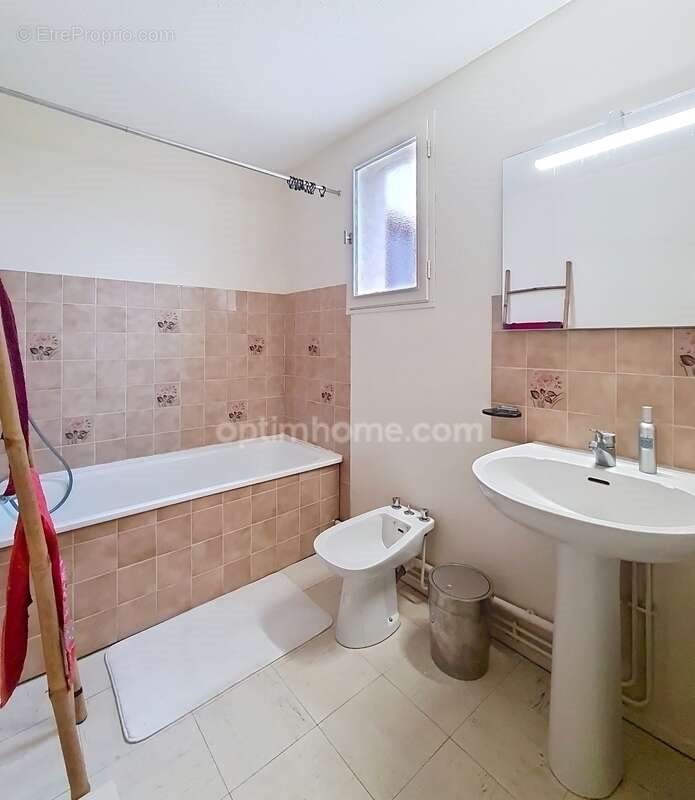 Appartement à vendre, 111m², Fumel