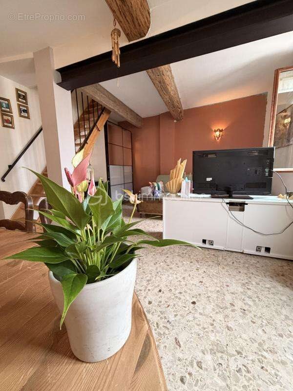 Appartement à vendre, 91m², Saint-Laurent-d'Aigouze