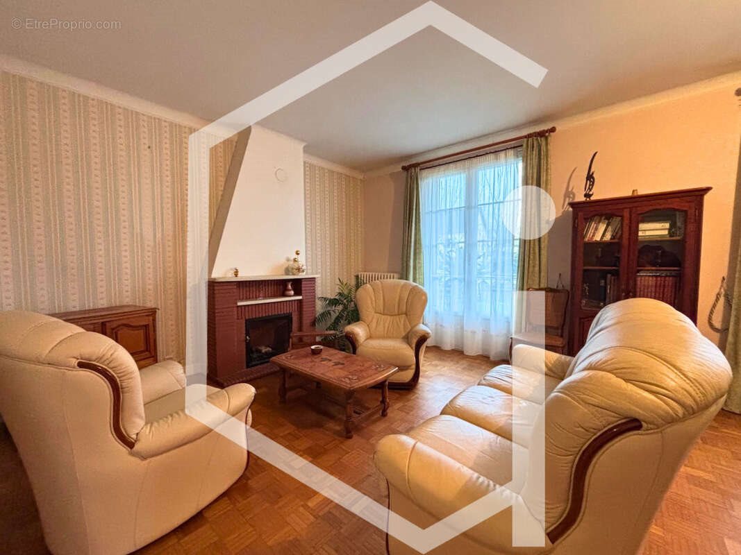 Maison à vendre, 95m², Cosne-Cours-sur-Loire