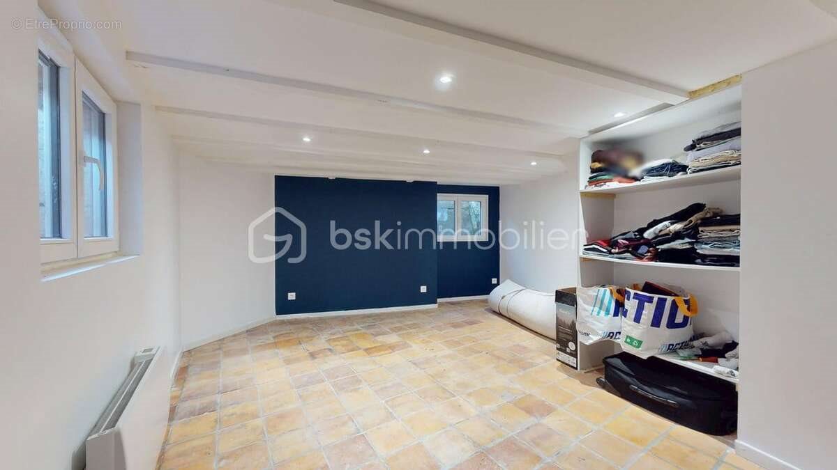 Appartement à vendre, 140m², Corme-Royal