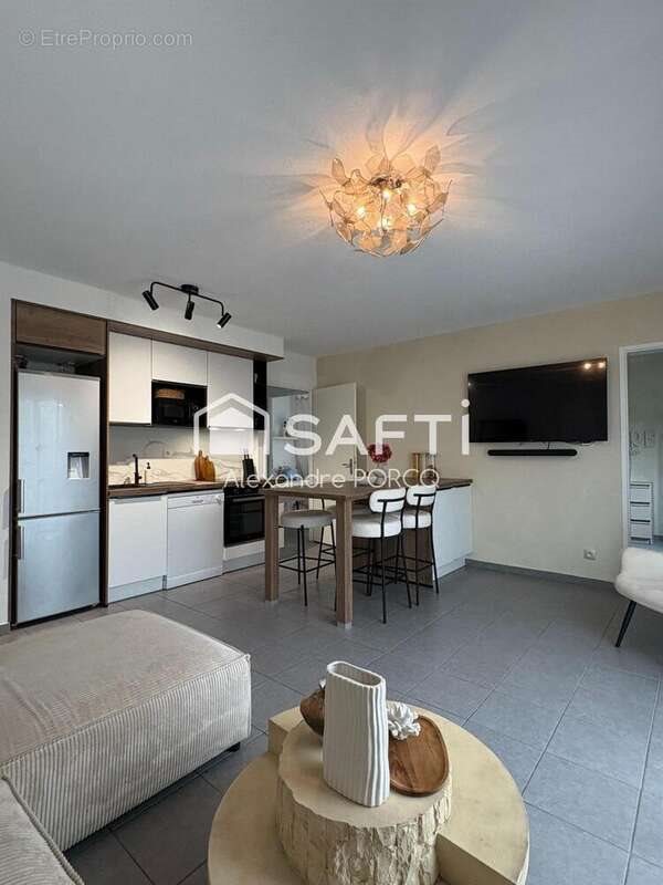 Appartement à vendre, 56m², Fargues-Saint-Hilaire