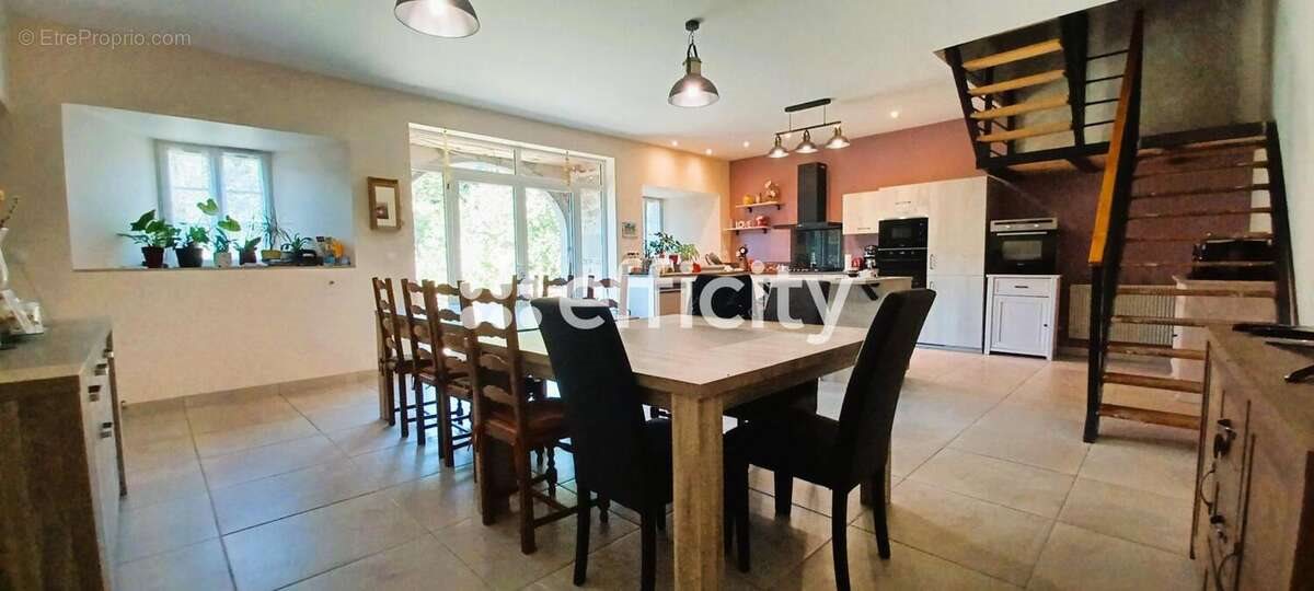 Maison à vendre, 167m², Villedieu